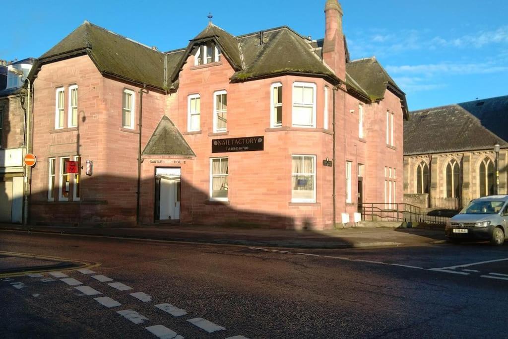 Castlebank House Flats, Dingwall Exteriör bild