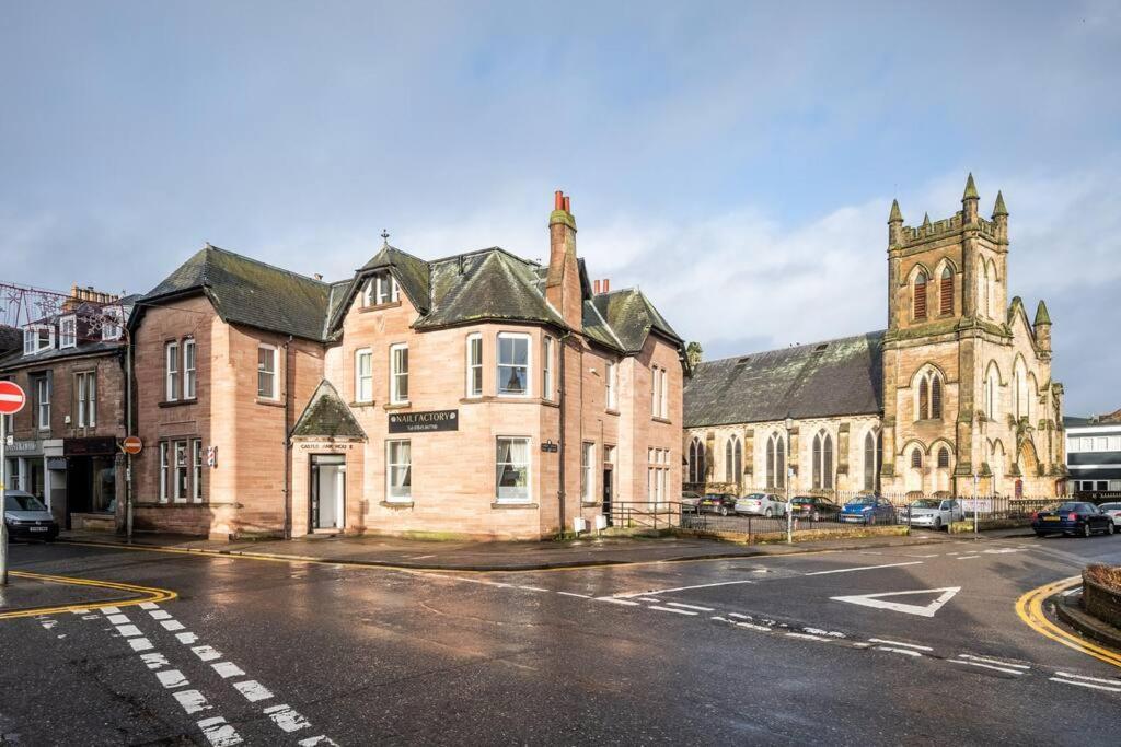 Castlebank House Flats, Dingwall Lägenhet Exteriör bild